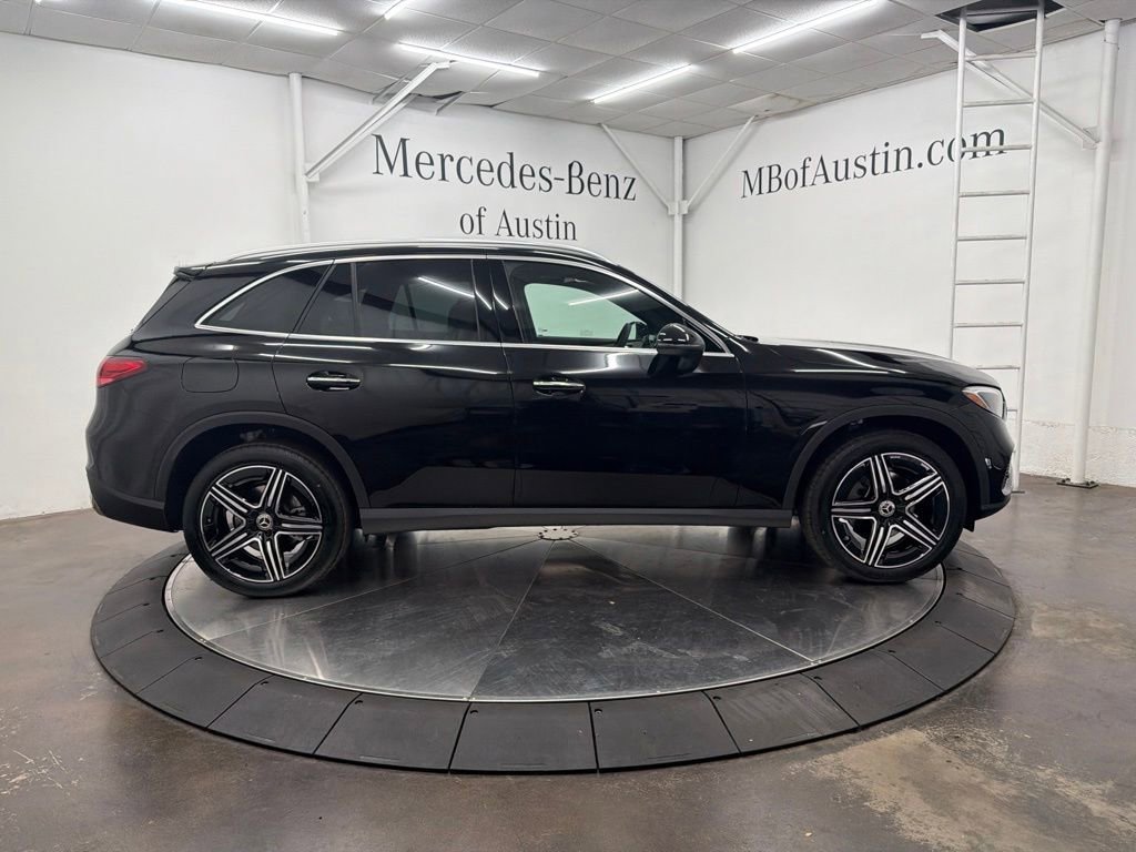 New 2026 Black Mercedes-Benz GLC 300 image 42