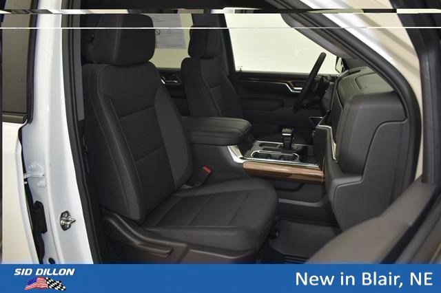 New 2026 Summit White Chevrolet LT Trail Boss image 9