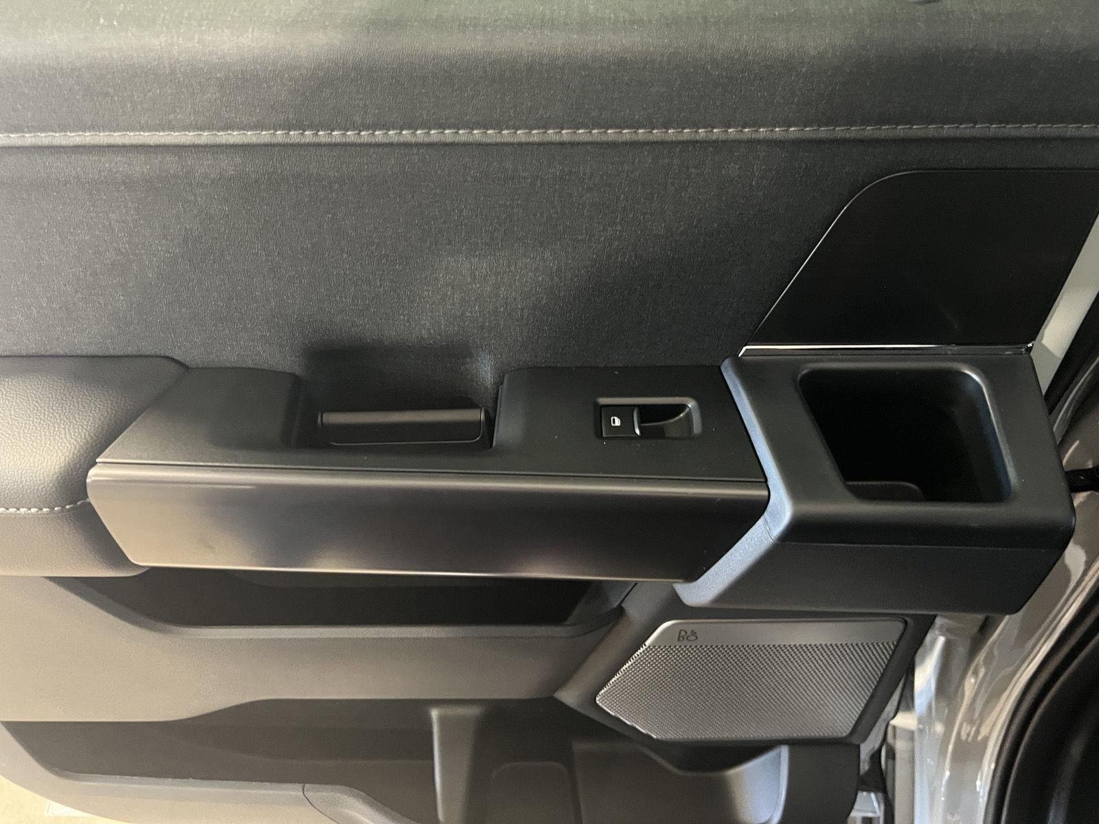 Used 2026 Avalanche Ford LARIAT image 17