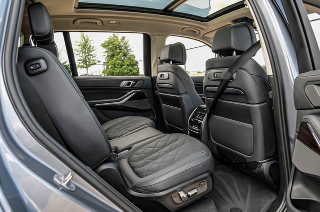 Used 2024 Gray BMW xDrive40i image 54