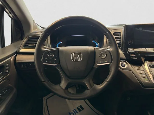 Used 2024 Lunar Silver Metallic Honda EX-L image 13