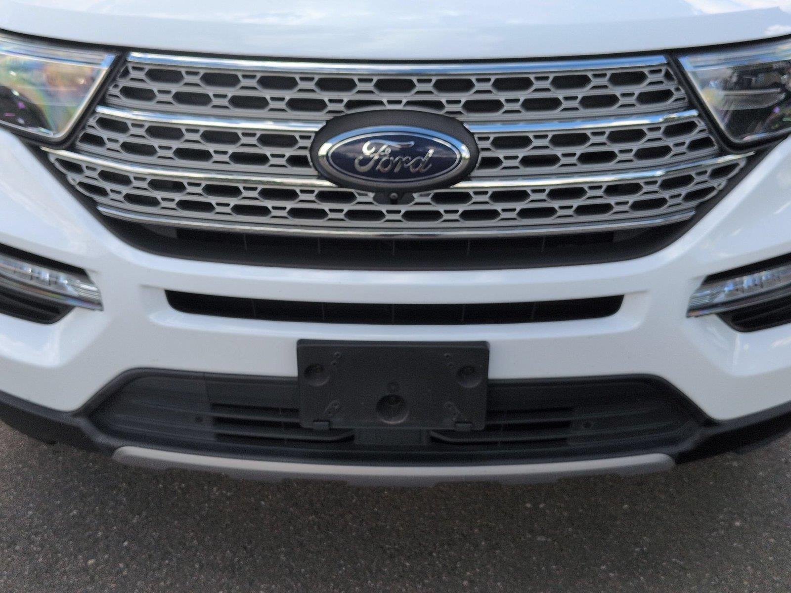 Used 2022 Star White Metallic Tri-Coat Ford Limited image 14