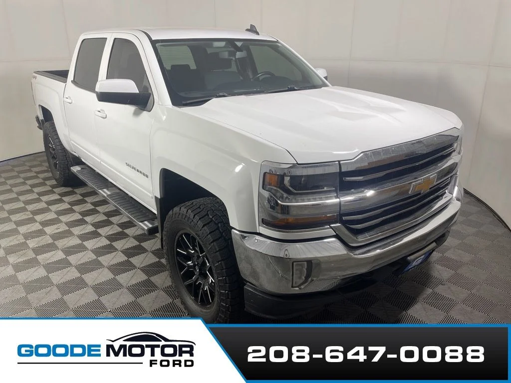 2017 Chevrolet Silverado 1500 LT 4X4 Crew Cab Short Box's photo