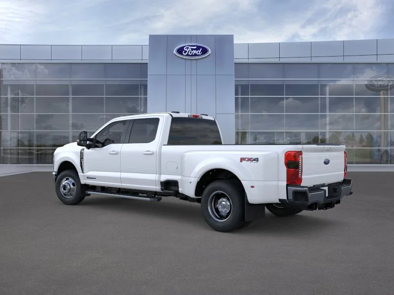 New 2026 Star White Metallic Tri-Coat Ford F-350® Lariat® image 4
