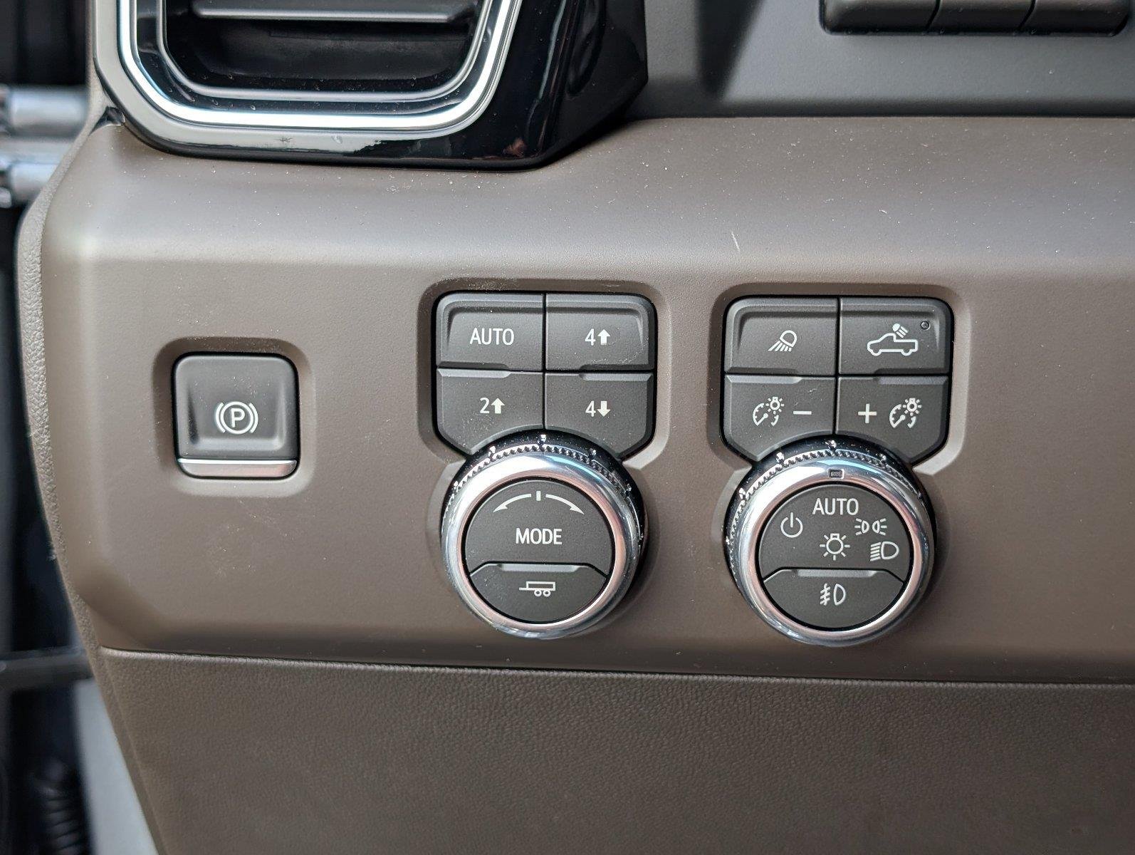 New 2026 Sterling Metallic GMC Denali image 31
