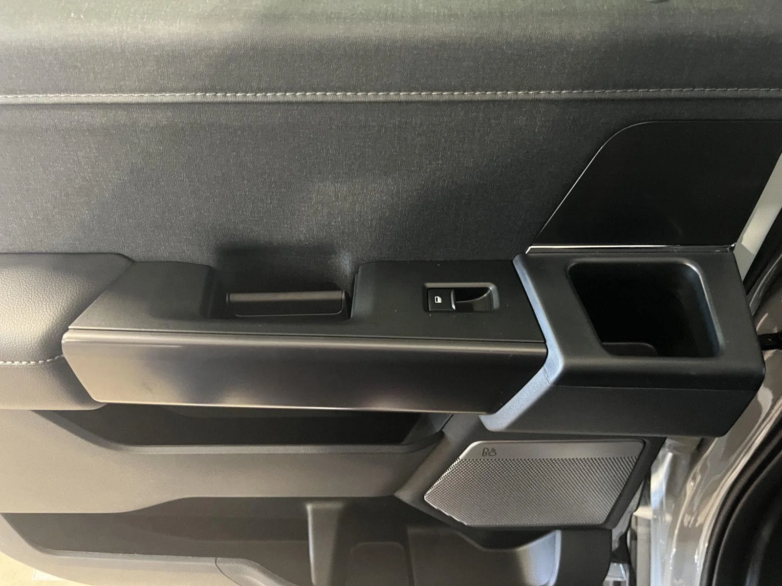 Used 2026 Avalanche Ford LARIAT image 17