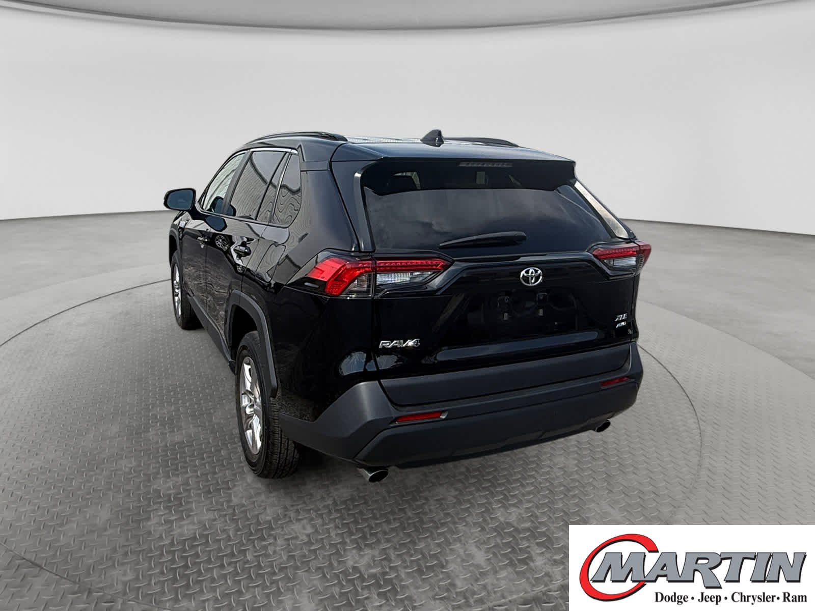 Used 2025 Midnight Black Metallic Toyota XLE image 7