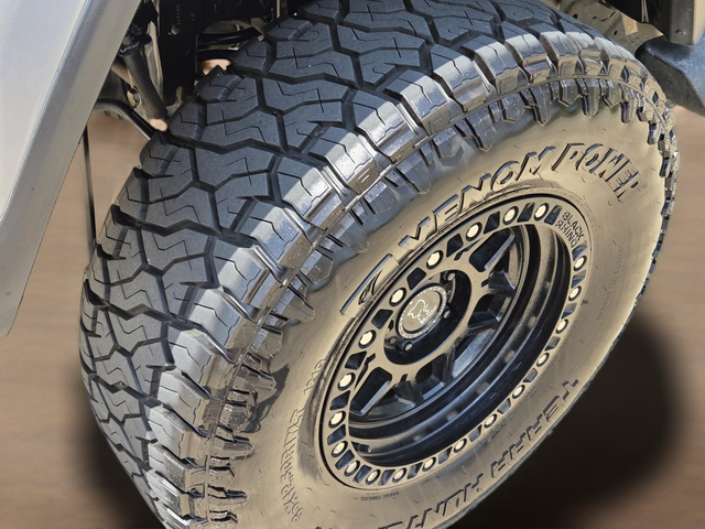 Certified Used 2020 Silver Jeep Overland image 37