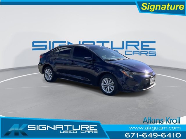 Used 2023 Blue Toyota LE image 3