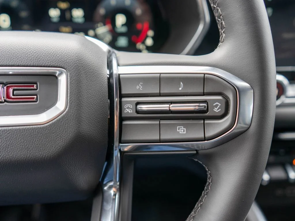 New 2026 Onyx Black GMC Elevation image 17