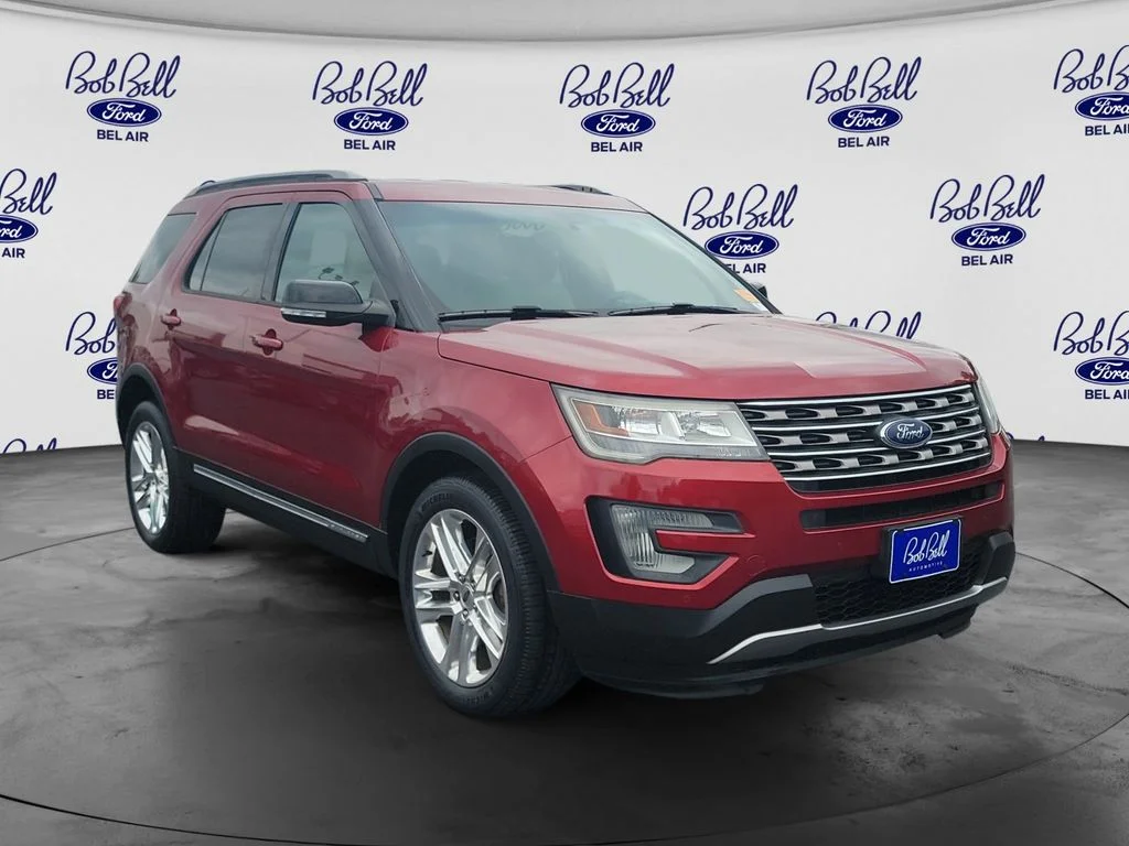 2017 Ford Explorer XLT 4WD photo
