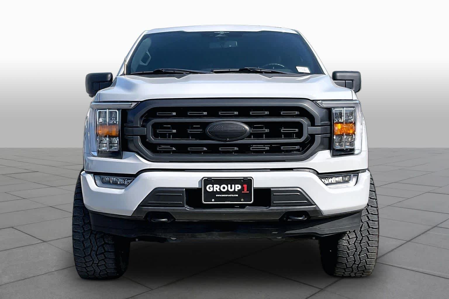 Used 2023 Avalanche Gray Ford XLT image 7