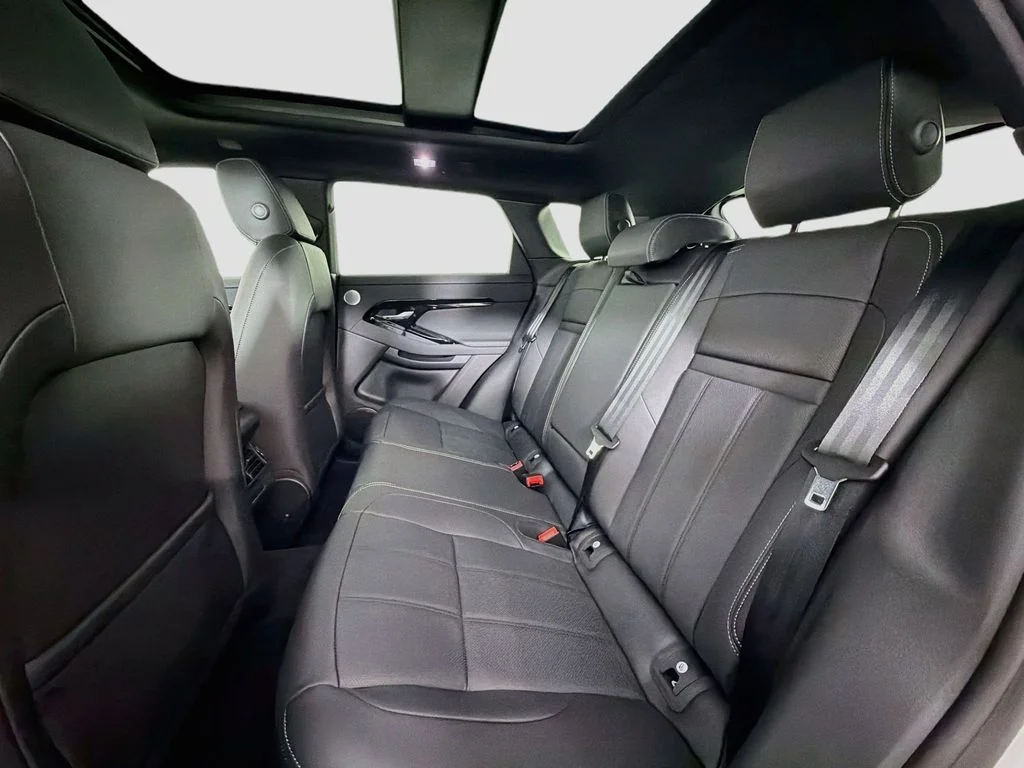 New 2026 Fuji White Land Rover Hoxton Edition image 26