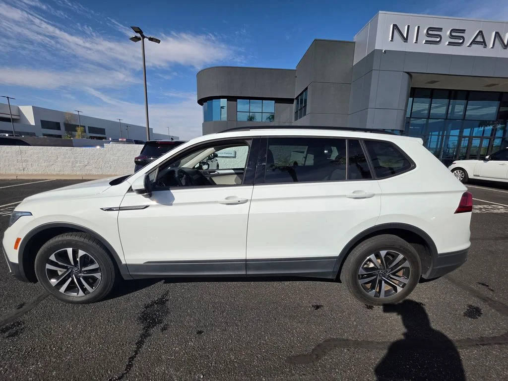 Used 2022 White Volkswagen 2.0T S image 9