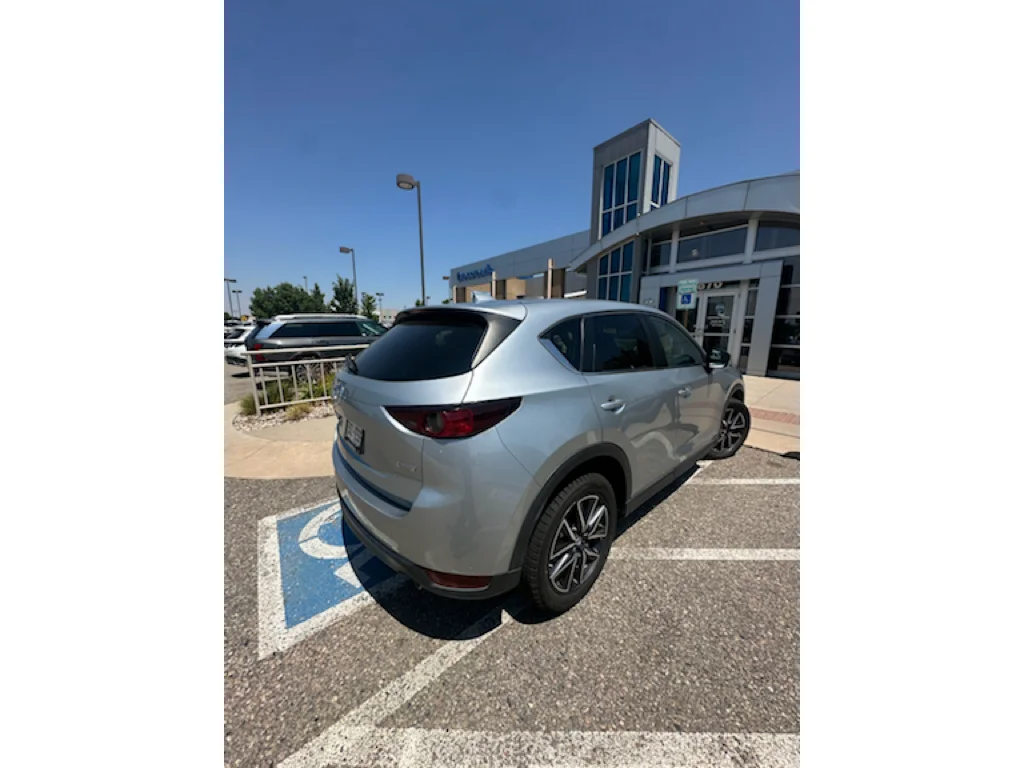 Used 2018 Sonic Silver Metallic Mazda Touring image 3