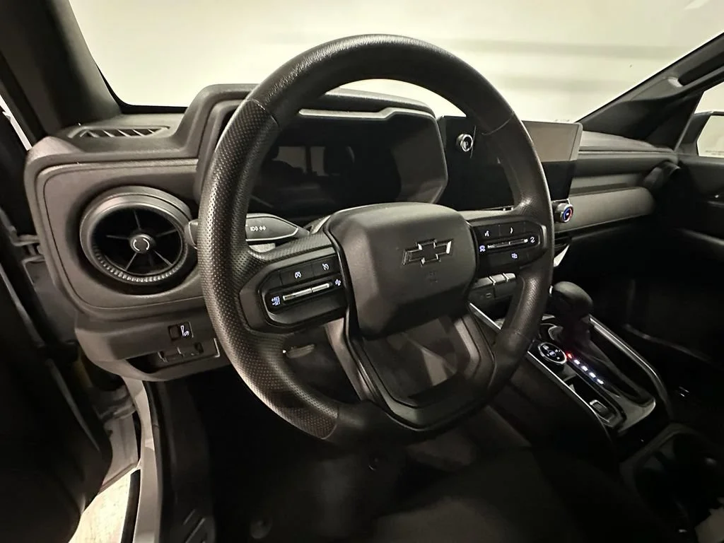 Used 2024 Summit White Chevrolet Trail Boss image 21