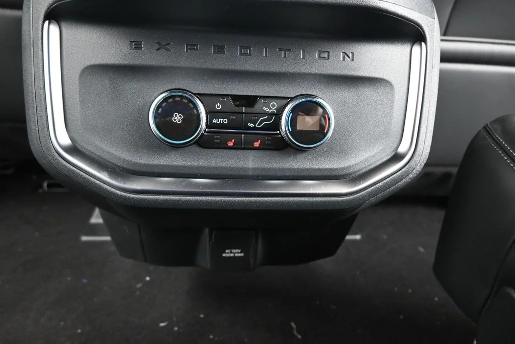 New 2026 Glacier Gray Metallic Tri-Coat Ford Platinum image 23