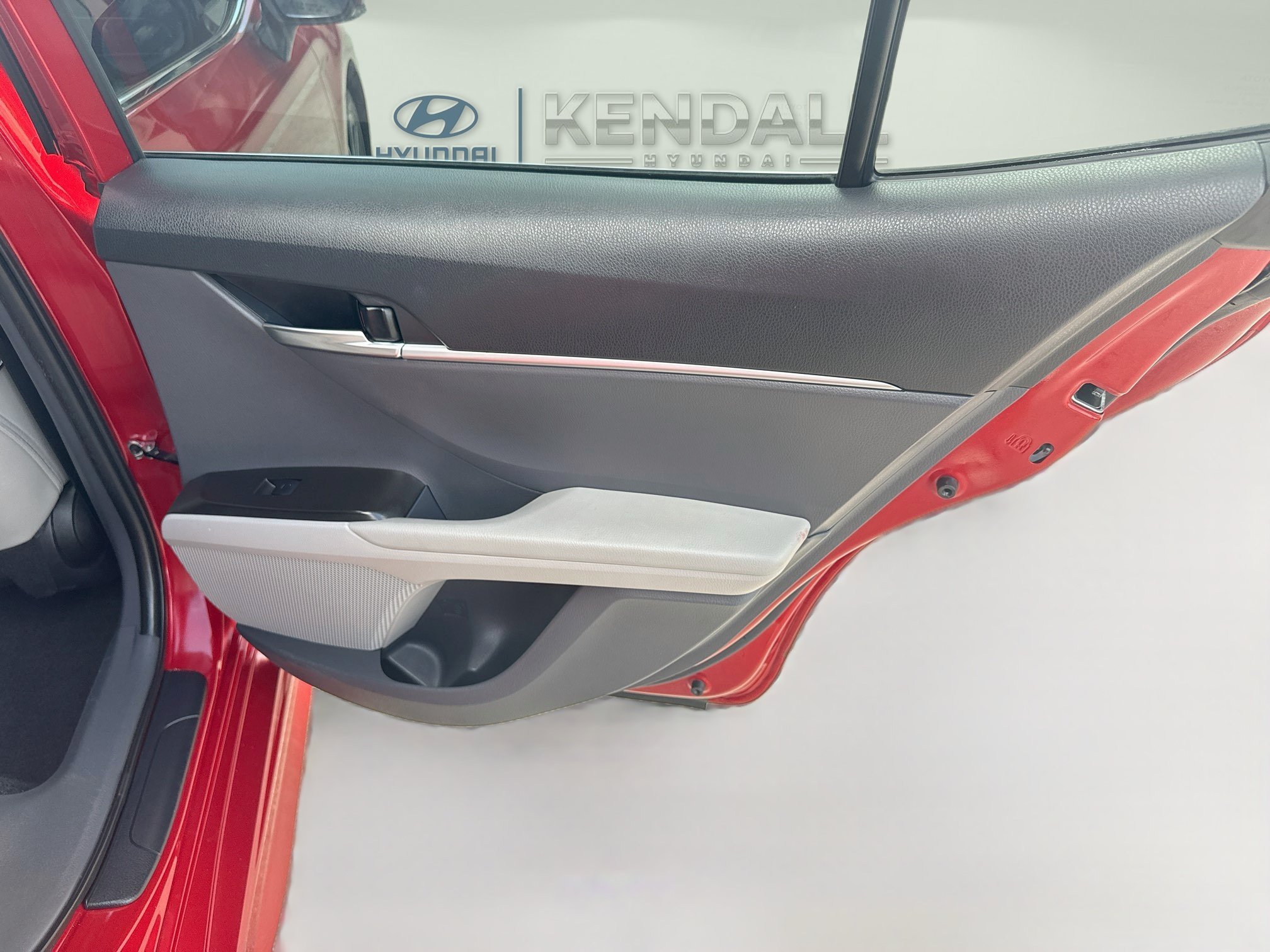 Used 2022 Red Toyota SE image 27