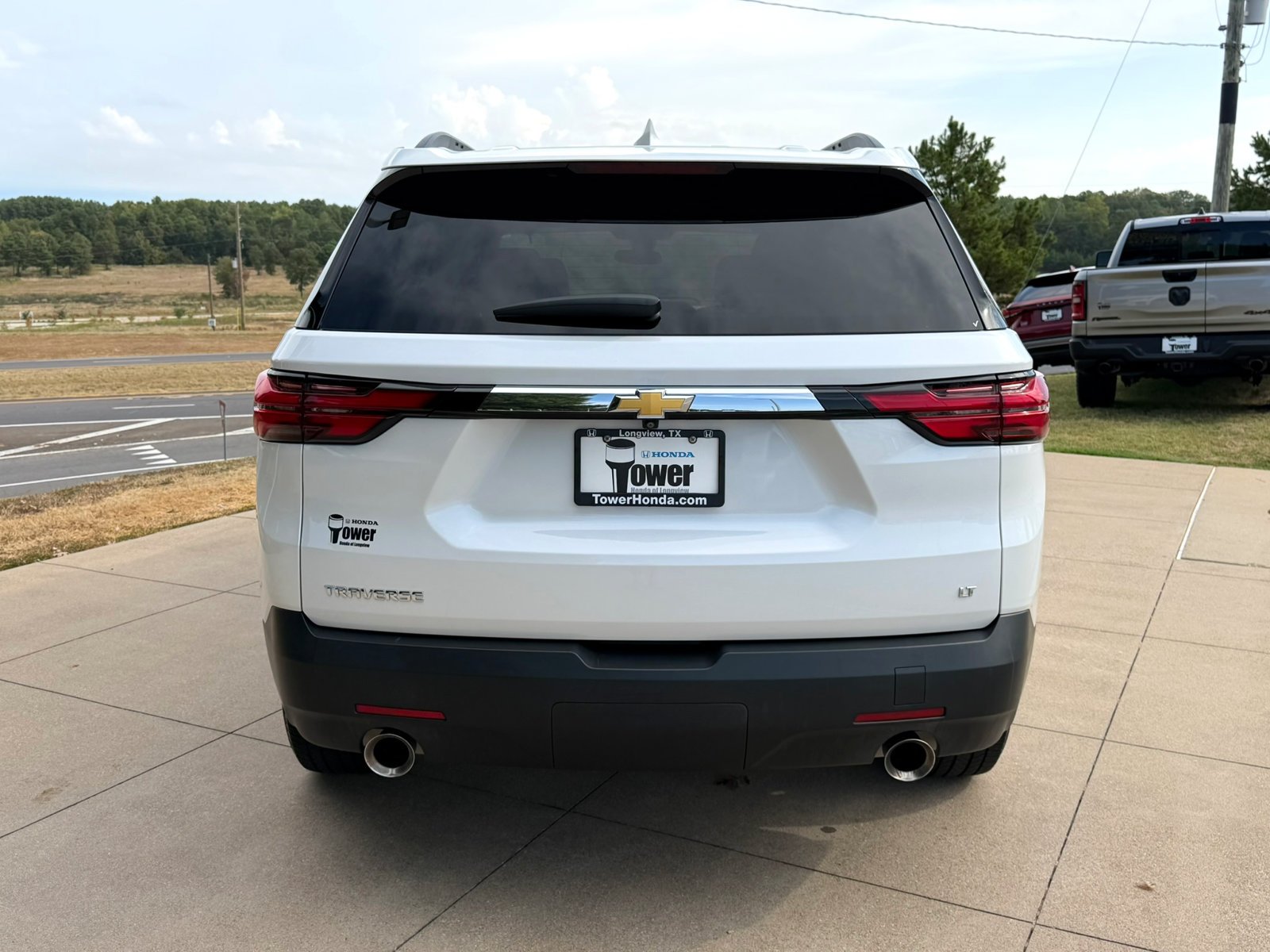 Used 2023 Iridescent Pearl Tricoat Chevrolet LT image 5