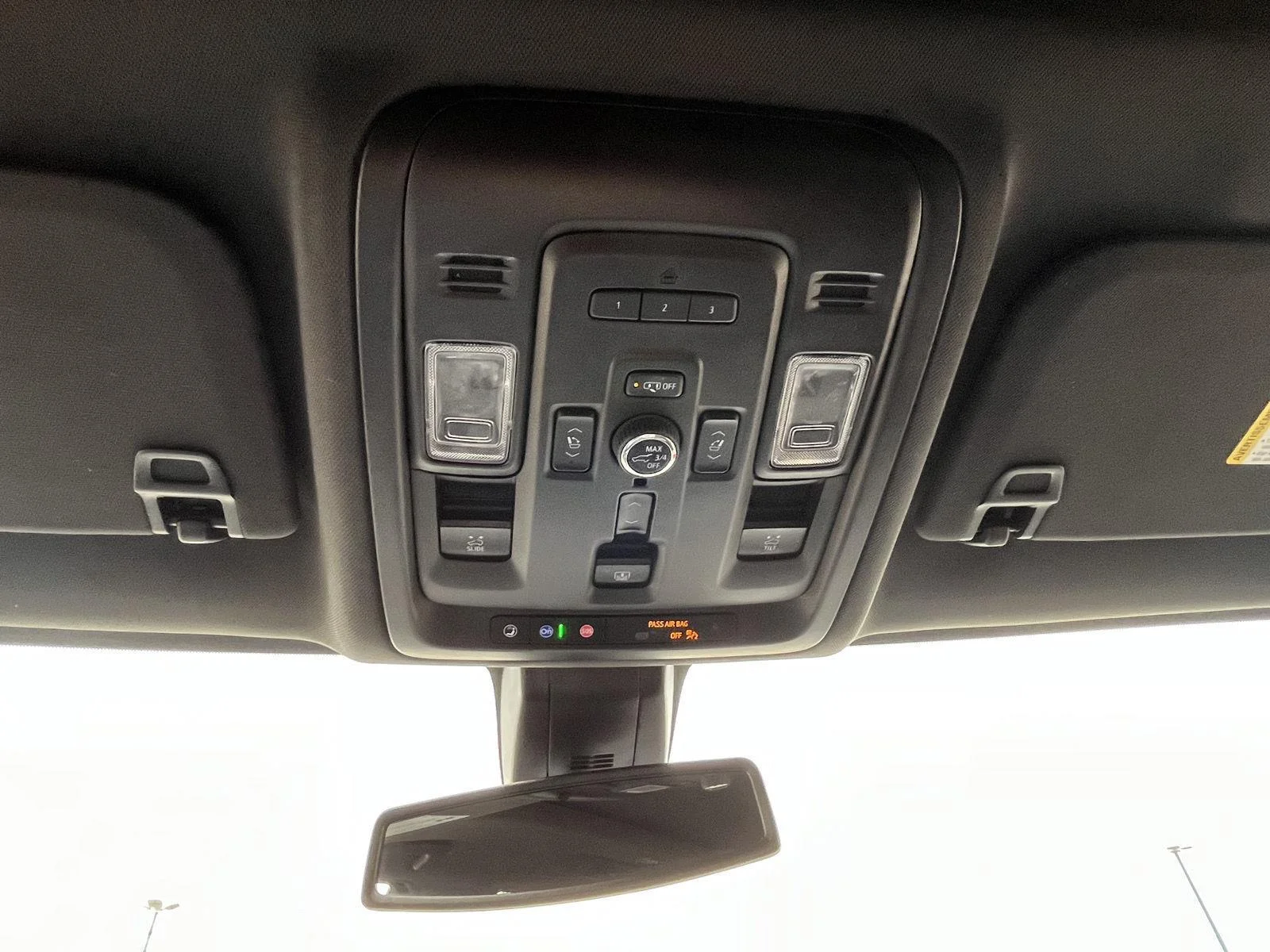 2021 Chevrolet Suburban RST - Photo 25