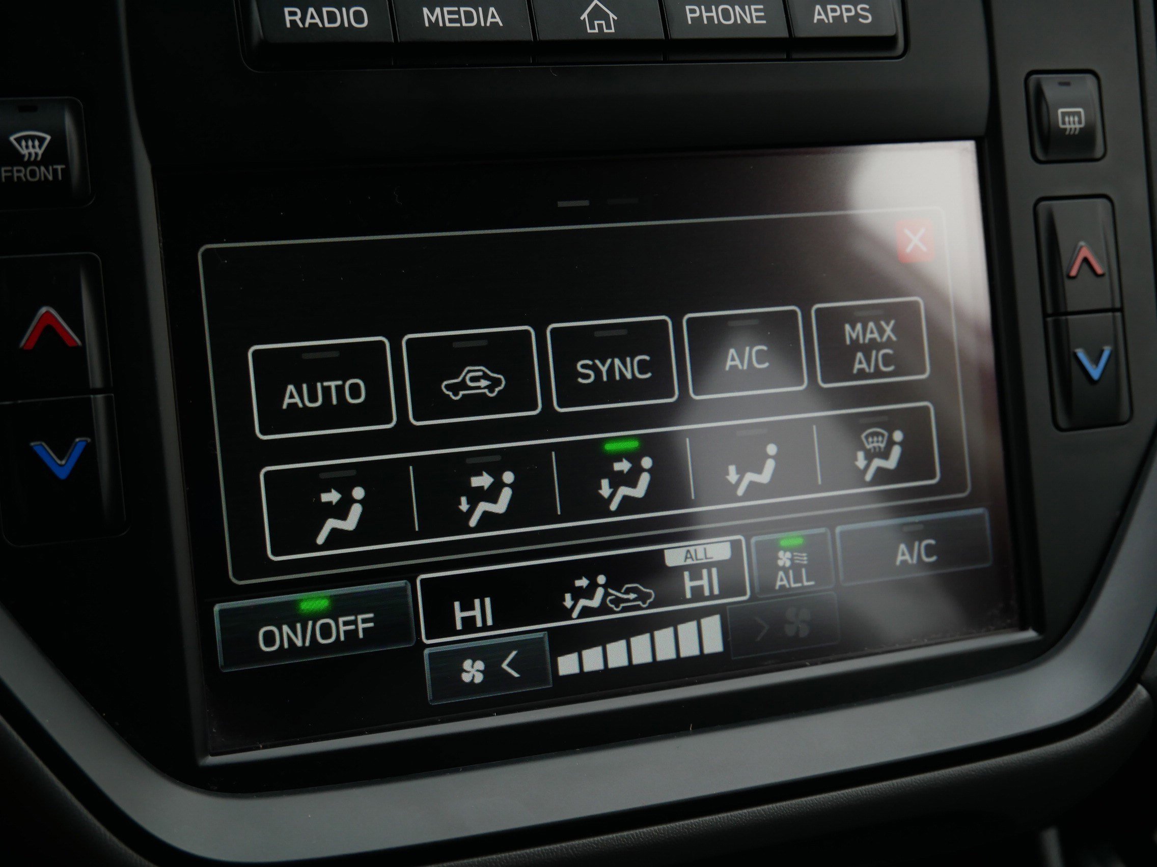 Used 2024 Ice Silver Metallic Subaru SUV CVT image 23