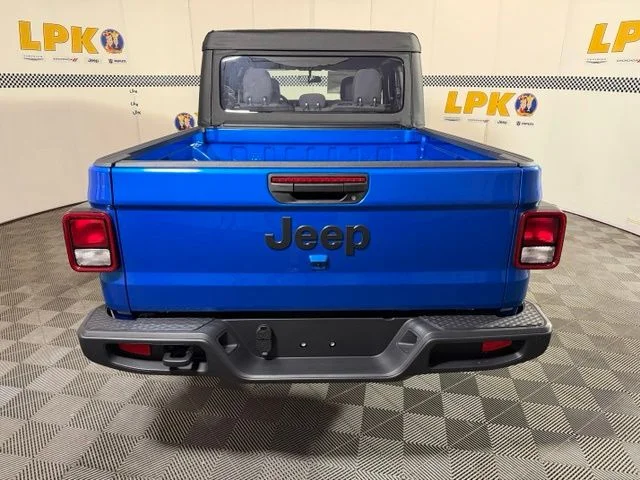 New 2026 Hydro Blue Pearl-Coat Exterior Paint Jeep Sport image 4