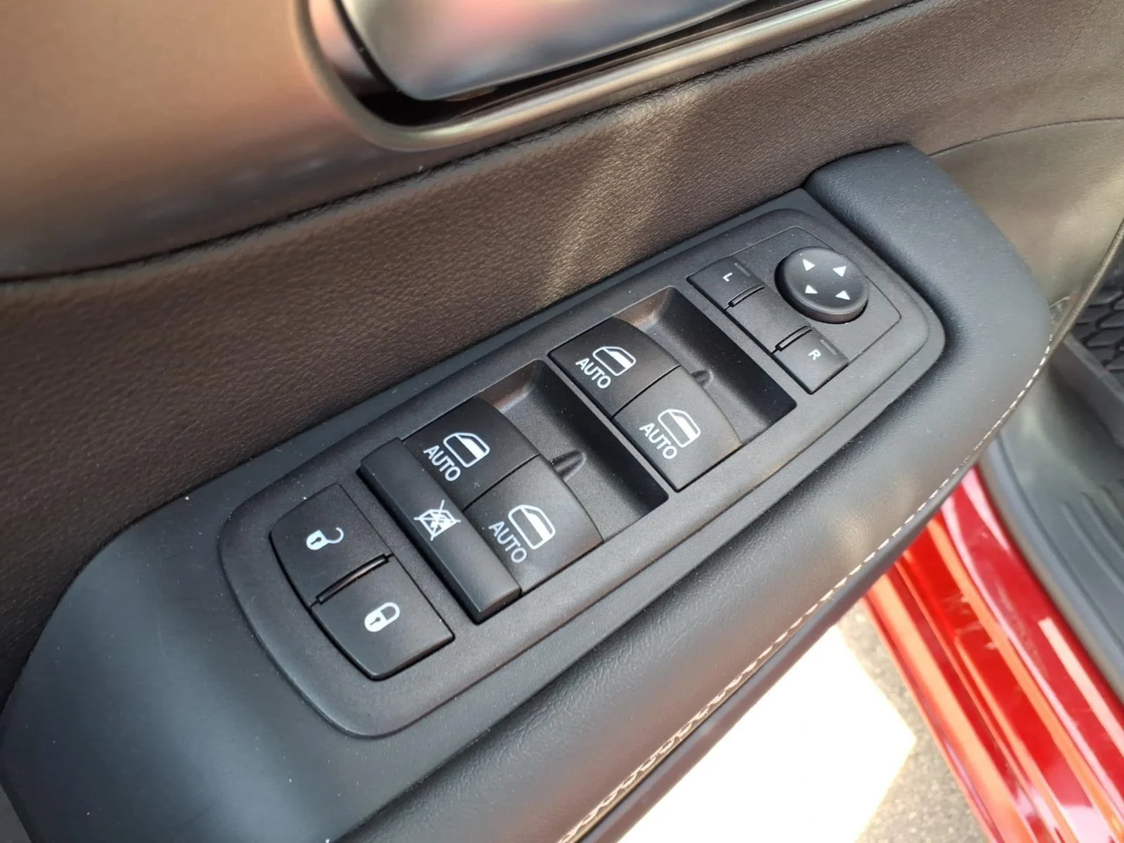 2026 Chrysler Pacifica Select - Photo 8