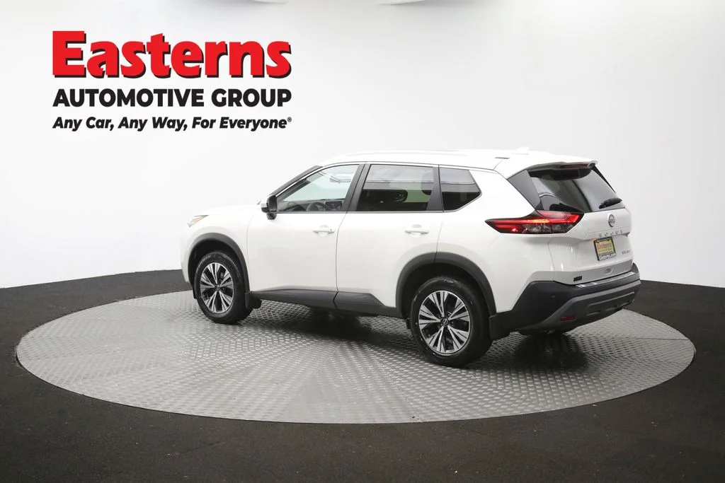 Used 2023 White Nissan SV image 66