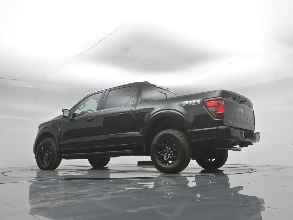 New 2026 Agate Black Metallic Ford XLT image 51