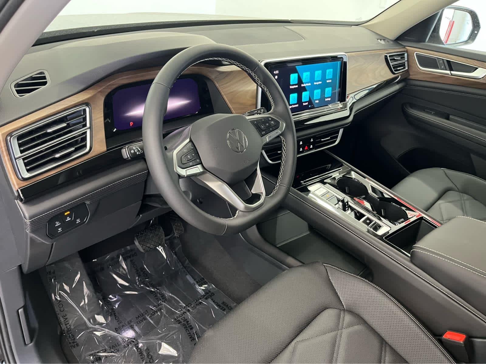 2026 Volkswagen Atlas SE w/Tech - Photo 13