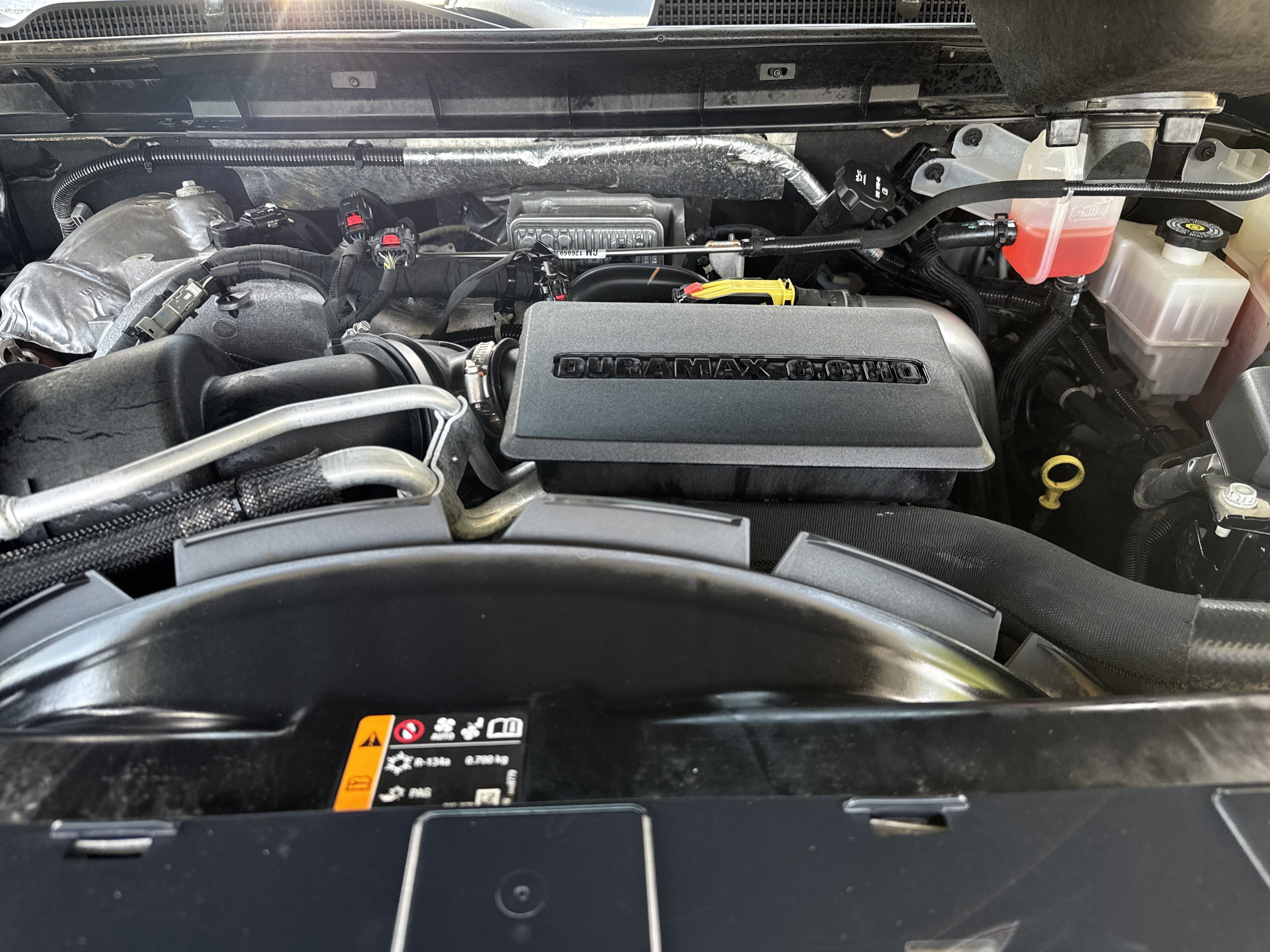 Used 2021 WHITE FROST TRICOAT GMC Denali image 21