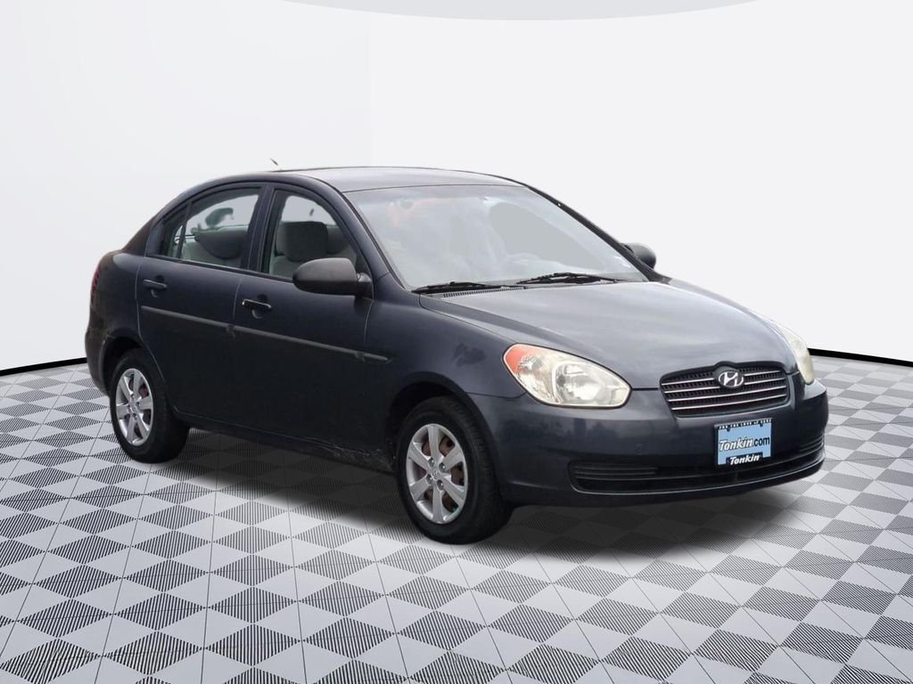 2009 Hyundai Accent GLS - Photo 8
