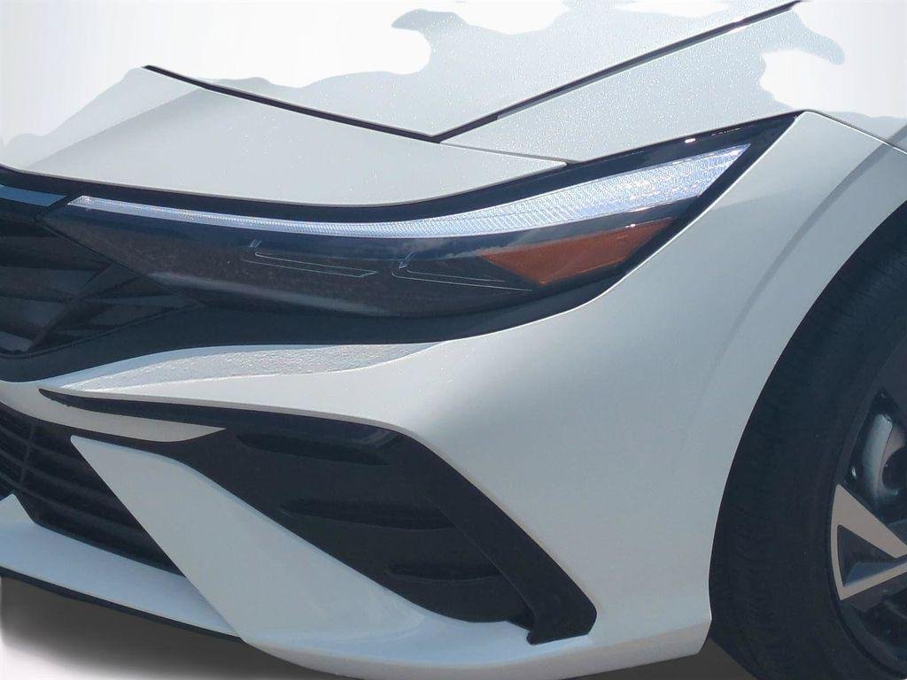 New 2026 White Hyundai Limited image 10