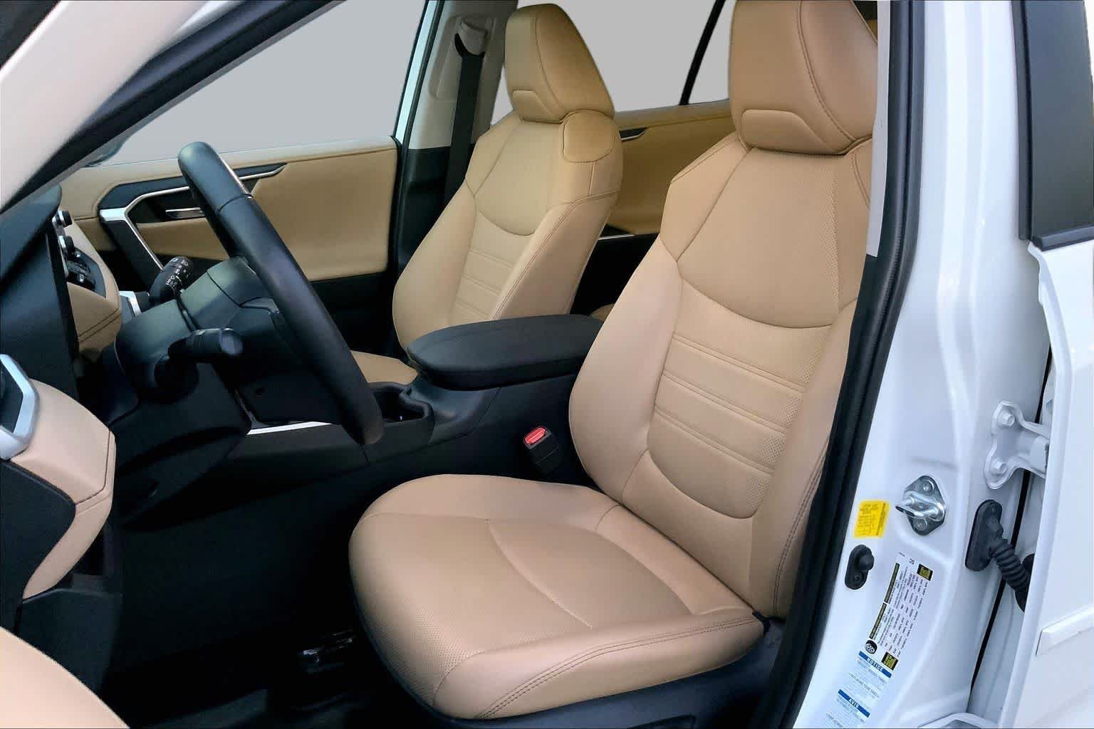 Used 2022 Blizzard Pearl Toyota Limited image 8