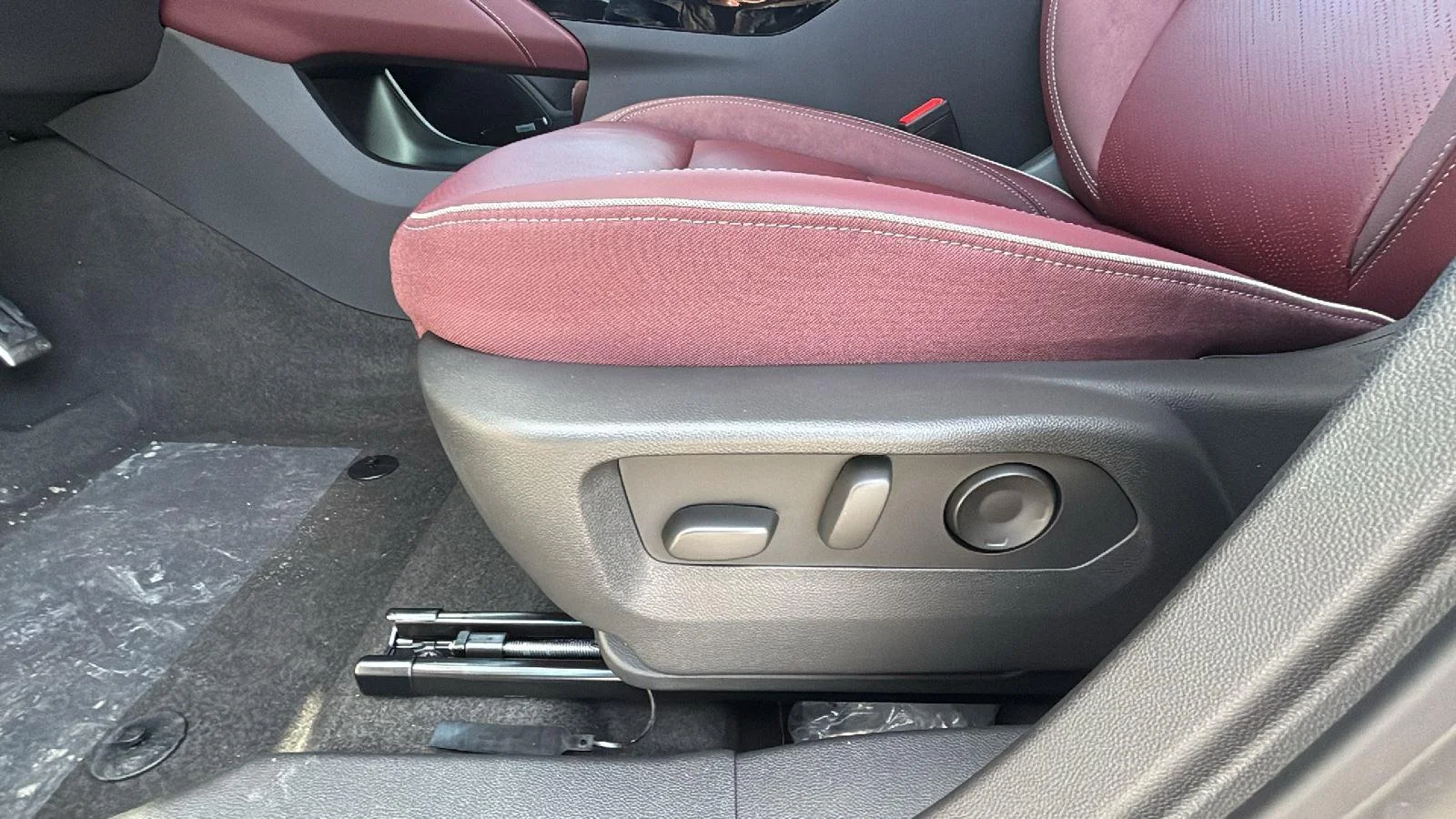 2026 Buick Envision Sport Touring - Photo 21
