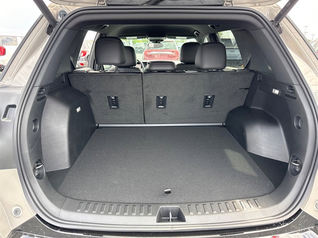 2026 GMC TERRAIN - Image 32