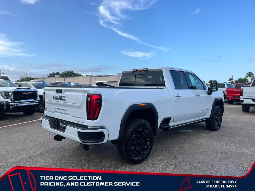 New 2026 Glacier White Tricoat GMC Denali Ultimate image 7