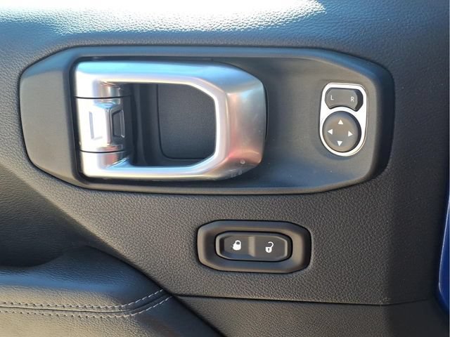 Used 2018 Blue Jeep Sahara 4x4 image 17