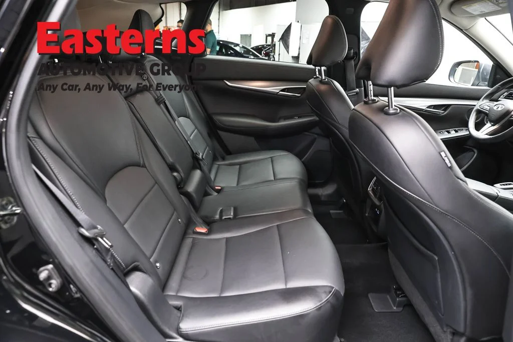 Used 2023 Black INFINITI PURE image 22