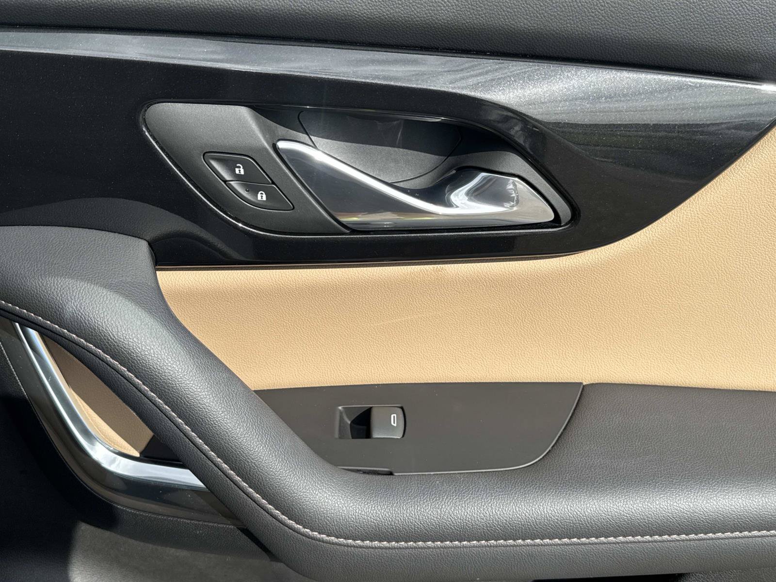 Used 2023 Beige Chevrolet Premier image 17