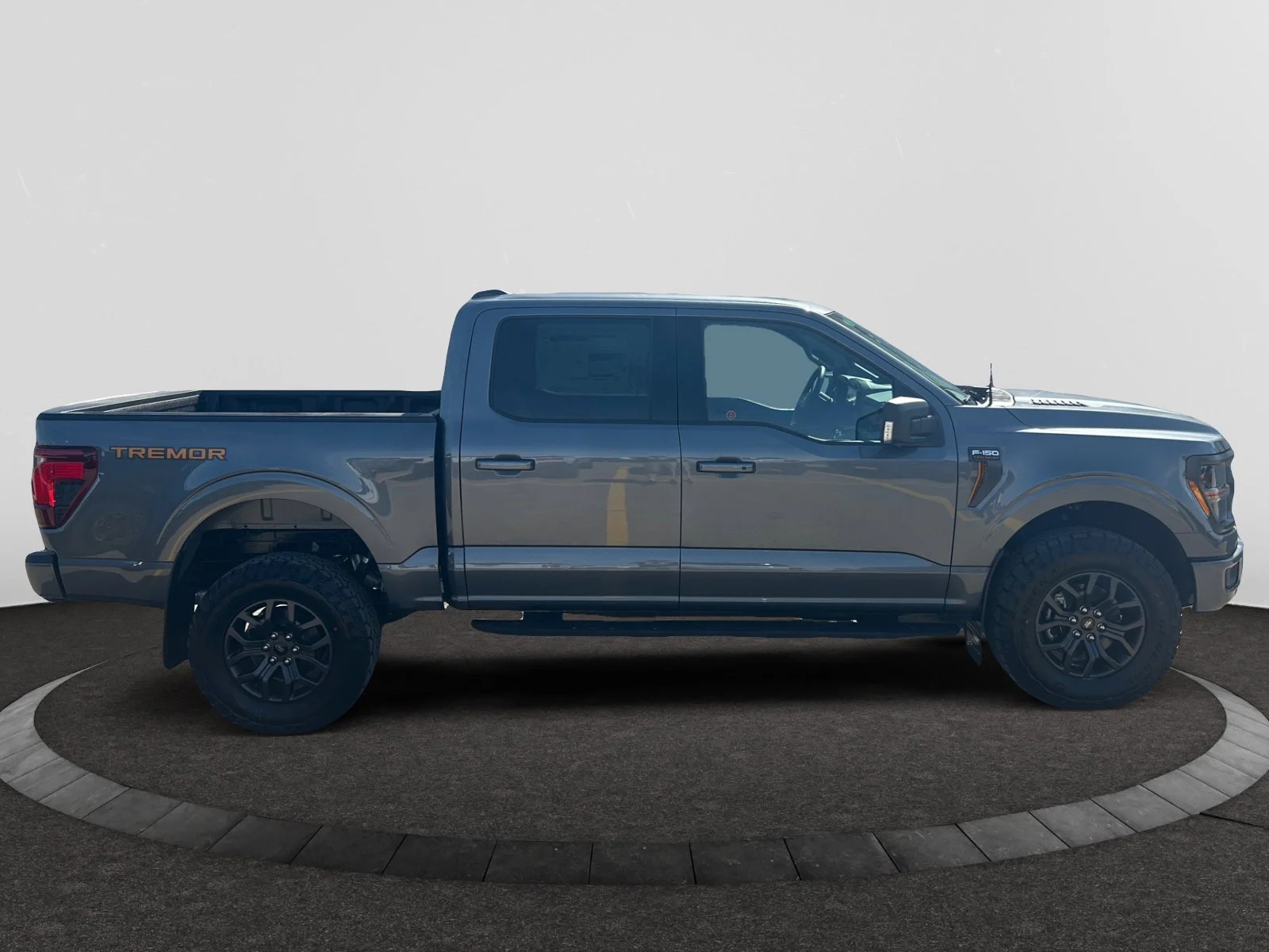 New 2026 Carbonized Grey Metallic Ford Tremor image 6
