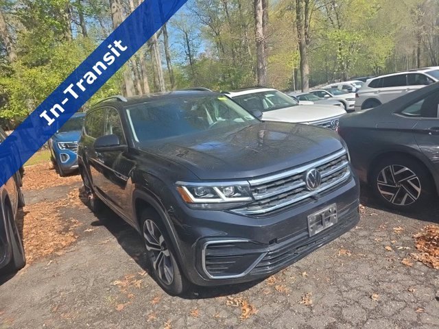2023 Volkswagen Atlas 3.6L SEL Premium R-Line 4MOTION's photo