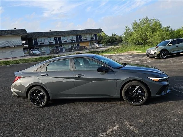 New 2026 Ecotronic Gray Hyundai SEL Sport image 5