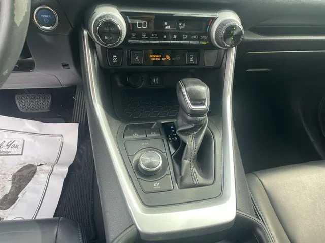 2019 Toyota RAV4 XSE - Photo 25