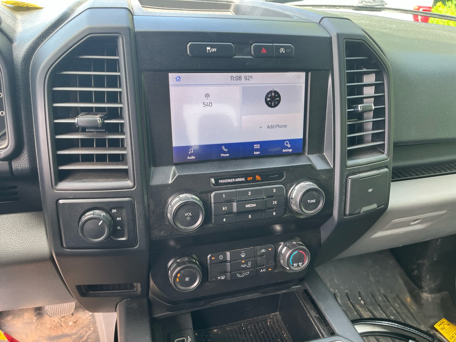 Used 2020 Magnetic Metallic Ford XL image 6