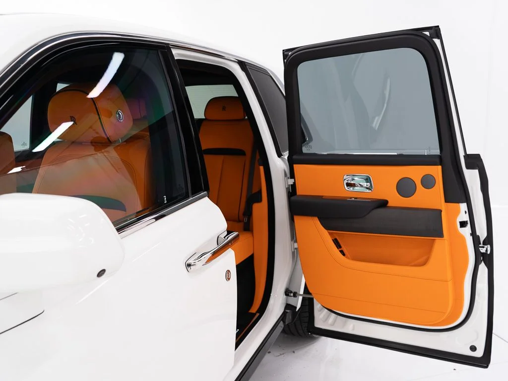 New 2026 English White Rolls-Royce  image 21
