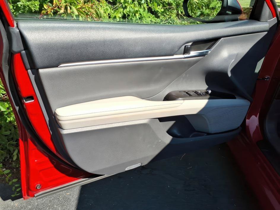 Used 2023 Supersonic Red Toyota XLE image 16