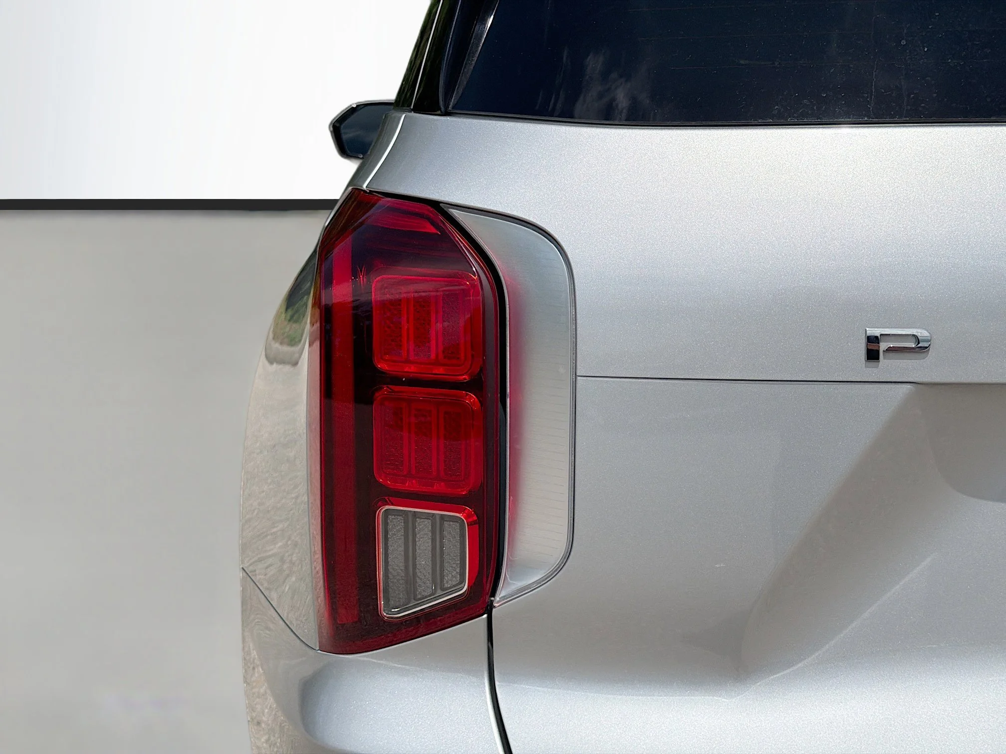 Used 2022 Typhoon Silver Hyundai Calligraphy image 10