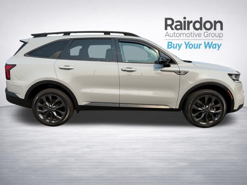 Used 2022 Gray Kia X-Line EX image 8