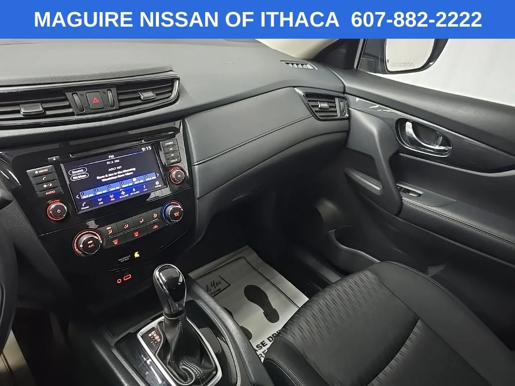 Used 2018 Gray Nissan S image 25